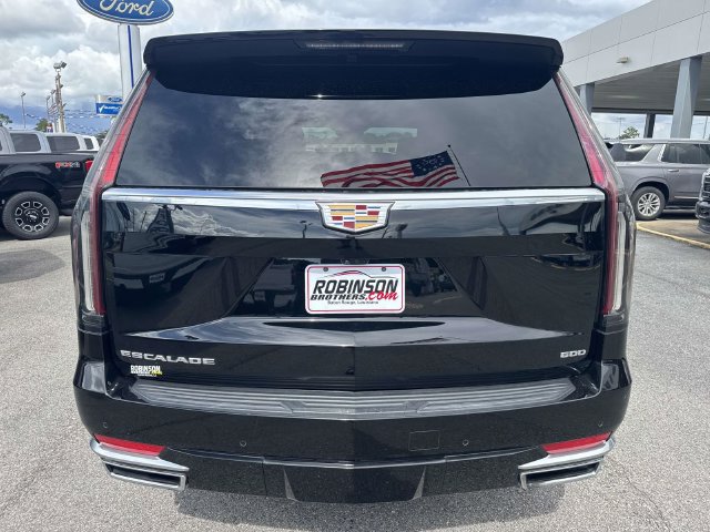 Used 2023 Cadillac Escalade Premium Luxury w/ Performance Package AWD/4WD image 6