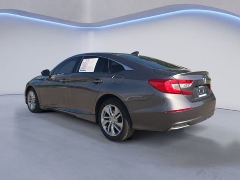 Used 2018 Honda Accord LX image 3