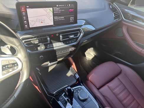 Used 2023 BMW X4 M40i image 13