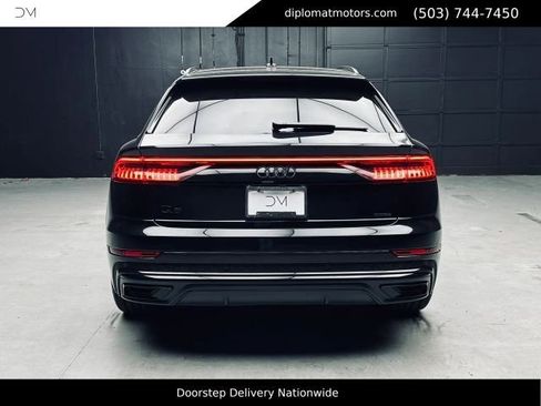 Used 2021 Audi Q8 Prestige AWD/4WD image 6