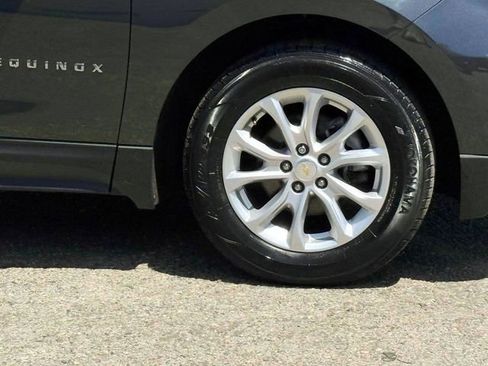 Used 2019 Chevrolet Equinox LT FWD image 6