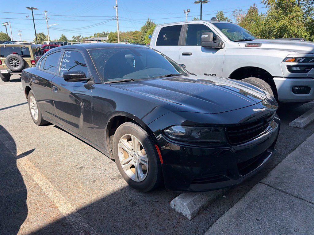 Used 2022 Dodge Charger SXT w/ Leather Interior Group RWD image 3