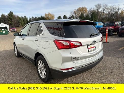Used 2020 Chevrolet Equinox LT w/ Driver Convenience Package image 9