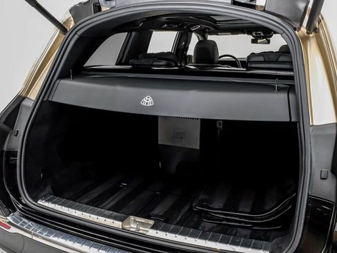 Used 2023 Mercedes-Benz Maybach GLS 600 4MATIC image 49