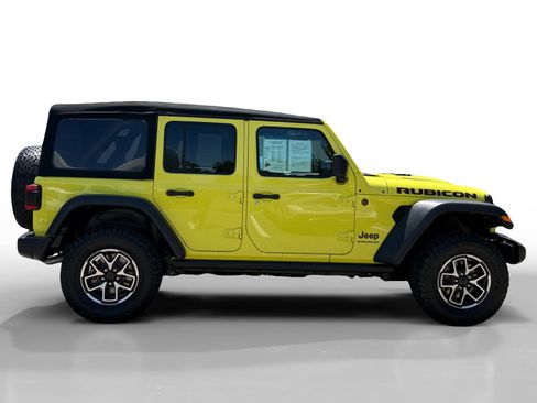 Used 2024 Jeep Wrangler Unlimited Rubicon w/ Safety Group AWD/4WD image 6