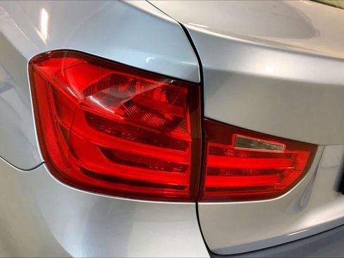 Used 2015 BMW 320i Sedan image 29