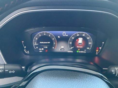 Certified 2025 Honda Pilot Black Edition image 11