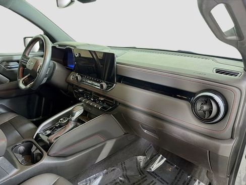 Used 2023 Chevrolet Colorado Z71 w/ Z71 Convenience Package 2 image 28