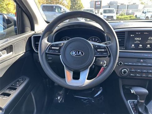 Used 2022 Kia Sportage LX image 14