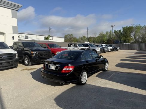 Used 2009 Mercedes-Benz C 300 Sedan image 5