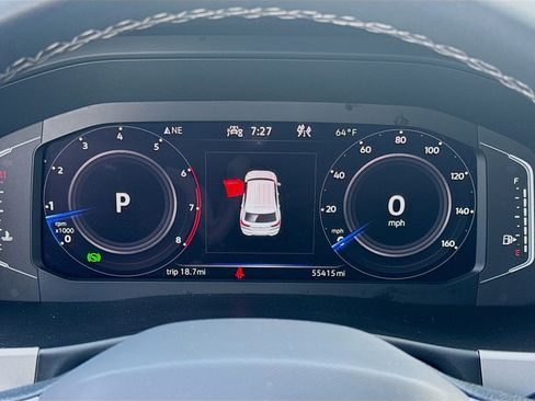 Used 2022 Volkswagen Atlas Cross Sport SE image 11