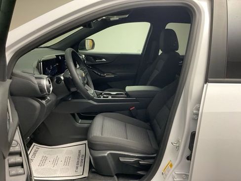 New 2026 Chevrolet Equinox LT AWD/4WD image 12