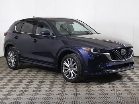 Used 2022 MAZDA CX-5 Signature image 2
