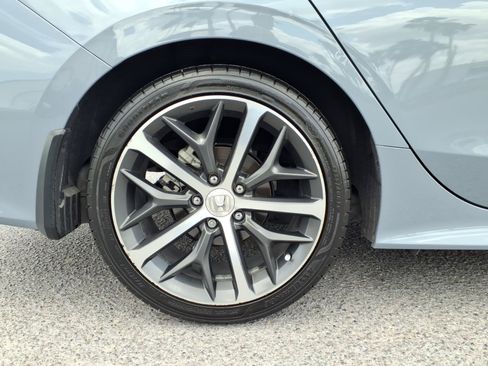 Used 2024 Honda Civic Touring image 25