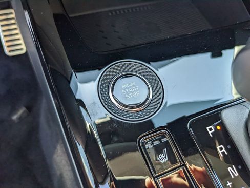 Certified 2025 Kia Niro EX Touring image 25