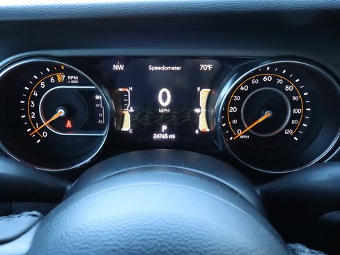 Used 2023 Jeep Gladiator Willys image 32