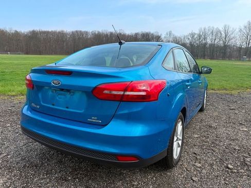 Used 2016 Ford Focus SE image 4