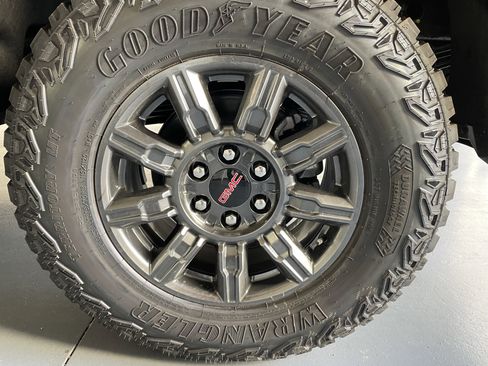 New 2026 GMC Sierra 1500 AT4X image 7