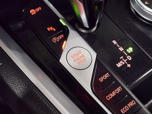 Used 2019 BMW Z4 sDrive30i w/ Executive Package RWD image 42