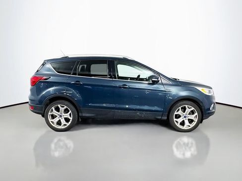 Used 2019 Ford Escape Titanium AWD/4WD image 6