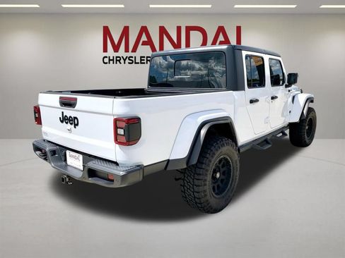 Used 2024 Jeep Gladiator Sport AWD/4WD image 5