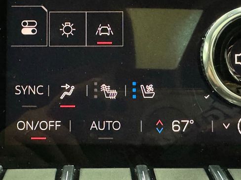 Used 2024 GMC Acadia Denali w/ Super Cruise Package FWD image 7