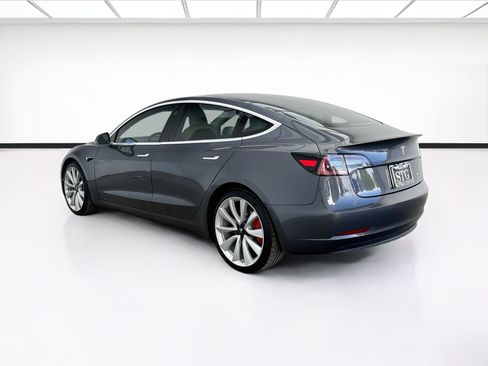 Used 2018 Tesla Model 3 AWD/4WD image 6