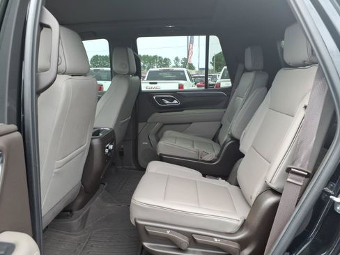 Used 2024 GMC Yukon SLT w/ SLT Premium Package RWD image 22