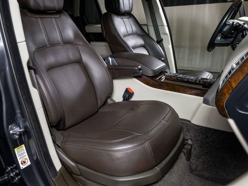 Used 2021 Land Rover Range Rover P525 Westminster Edition image 28