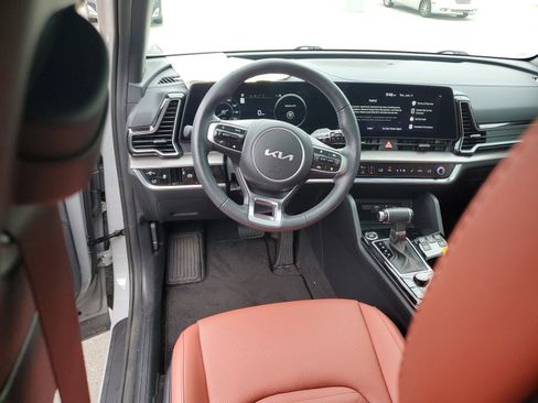 Used 2024 Kia Sportage SX AWD/4WD image 11