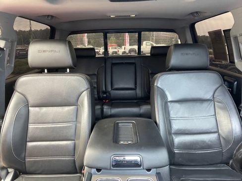 Used 2018 GMC Sierra 2500 Denali w/ Duramax Plus Package AWD/4WD image 27