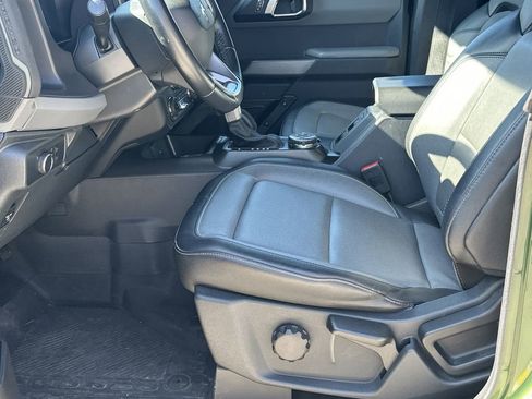 Used 2022 Ford Bronco Everglades image 9