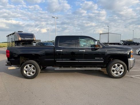 Used 2019 Chevrolet Silverado 2500 LTZ w/ Duramax Plus Package AWD/4WD image 16