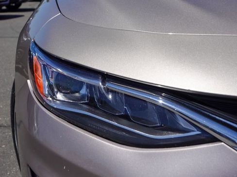 Used 2024 Chevrolet Malibu LT FWD image 3