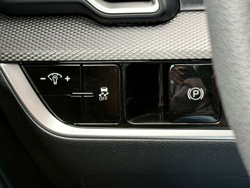 Certified 2023 Kia Sportage LX AWD/4WD image 32