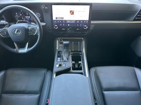 Used 2025 Lexus GX 550 w/ Accessory Package (2T) AWD/4WD image 15