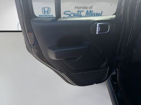 Used 2021 Jeep Wrangler Unlimited Sport image 25