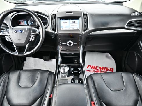 Used 2019 Ford Edge Titanium w/ Cold Weather Package AWD/4WD image 16