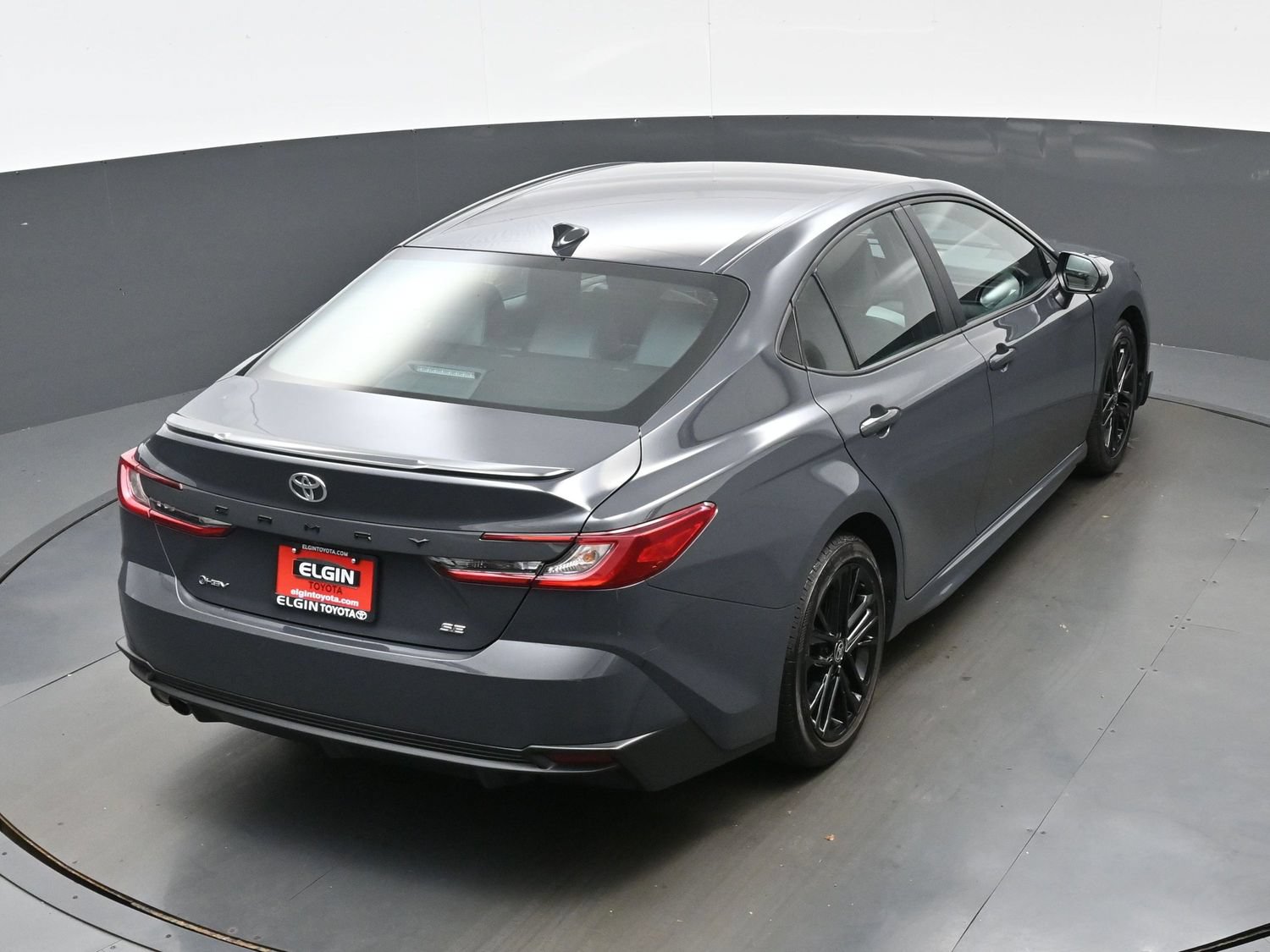 Used 2025 Toyota Camry SE FWD image 41