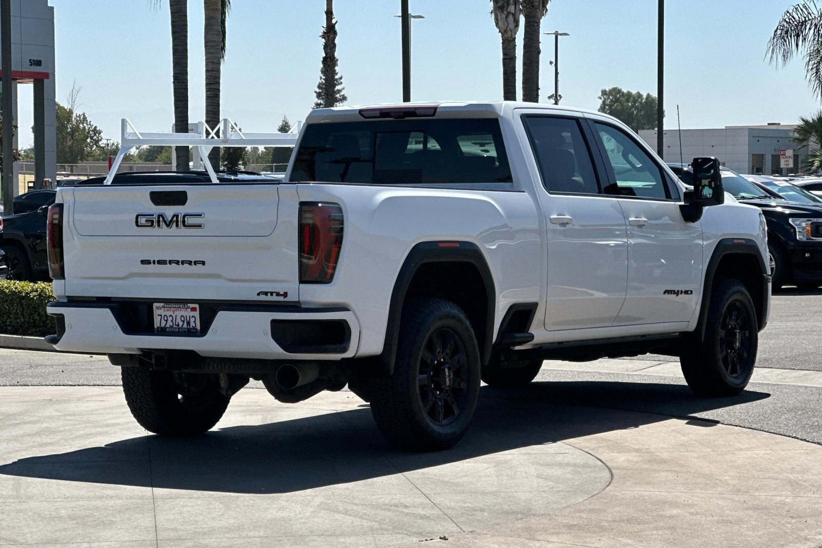 Certified 2024 GMC Sierra 2500 AT4 w/ AT4 Premium Plus Package AWD/4WD image 4