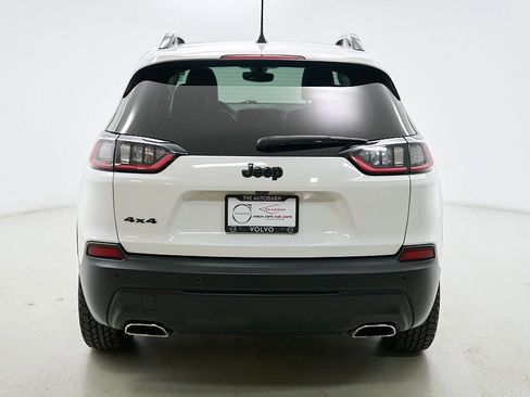 Used 2019 Jeep Cherokee Latitude Plus AWD/4WD image 8