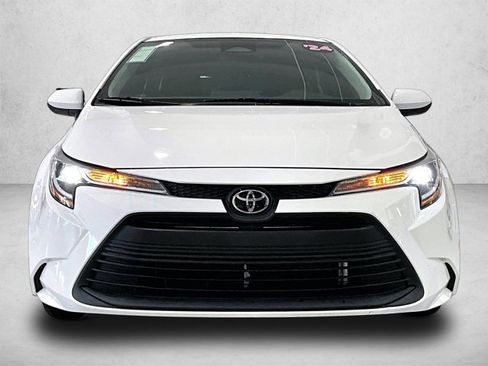 Used 2024 Toyota Corolla LE FWD image 3