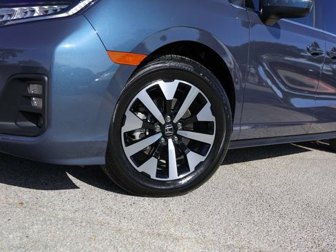 Used 2025 Honda Odyssey EX-L image 4