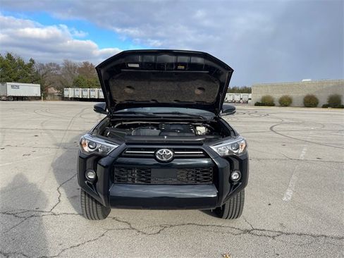 Used 2023 Toyota 4Runner SR5 Premium image 16
