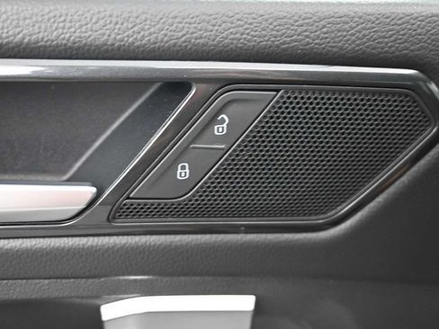 Used 2022 Volkswagen Tiguan SE R-Line AWD/4WD image 20
