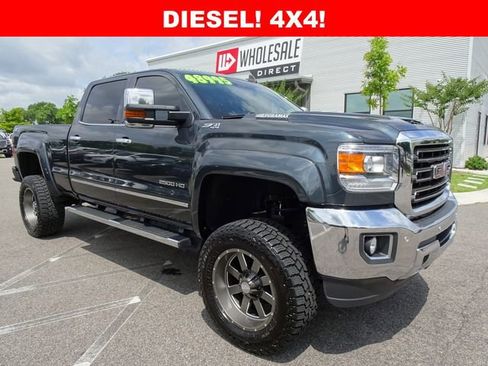 Used 2018 GMC Sierra 2500 SLT w/ Duramax Plus Package AWD/4WD image 1