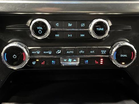 Used 2022 Ford F150 Lariat w/ Equipment Group 502A High image 21