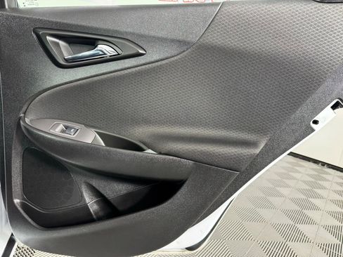 Used 2024 Chevrolet Malibu LT image 40