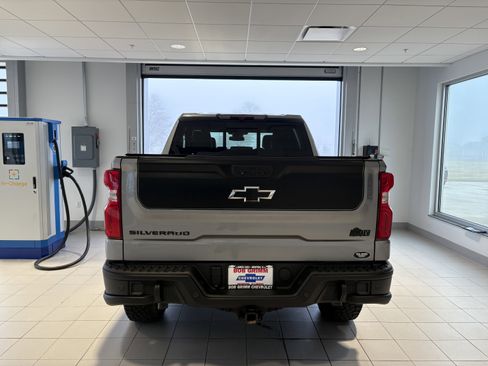 Used 2023 Chevrolet Silverado 1500 ZR2 w/ ZR2 Bison Edition image 4