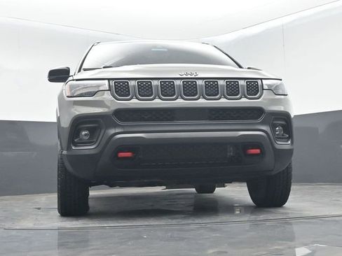 Used 2023 Jeep Compass Trailhawk AWD/4WD image 45